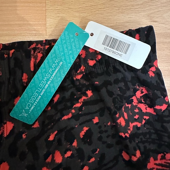 Sweetlegs's Go Wild (One Size) - Picture 3 of 3